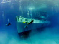 Potopená loď USS Kittiwake na Kajmanských ostroveh